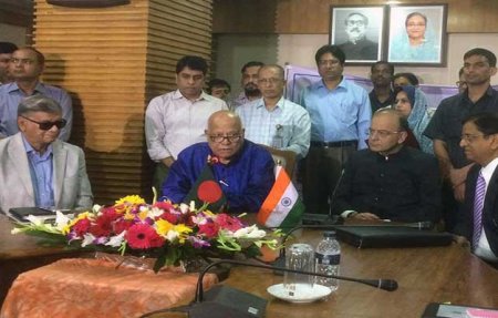 ভারতের সঙ্গে প্রায় ৩৬ হাজার কোটি টাকা ঋণচুক্তি সই বাংলাদেশের 