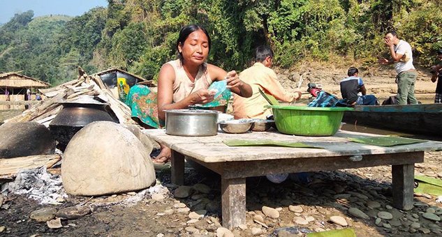 রেমাক্রি থেকে নাফাখুম