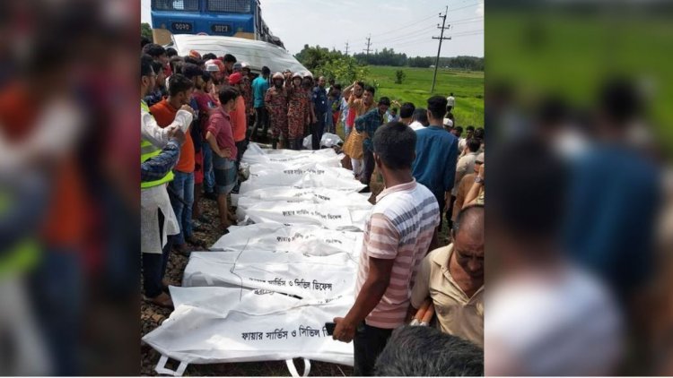 শুক্রবার (২৯ জুলাই) দুপুরে দুর্ঘটনাটি ঘটে