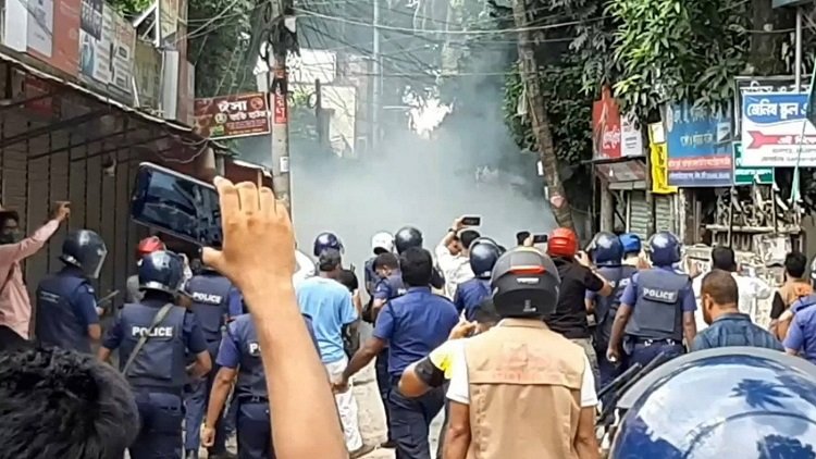 বিএনপি-পুলিশ সংঘর্ষ